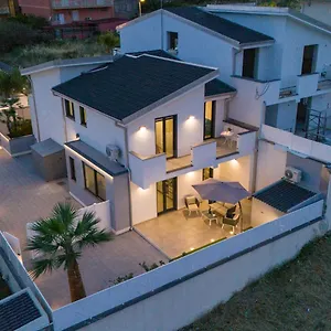 - Intera Casa vacanze
